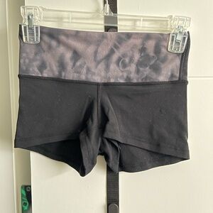 Lululemon Reversible 2” High-Rise Shorts